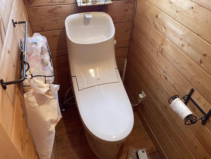 トイレの交換が完了しました。リクシルの匠工房オリジナルです！【湖東湖北店】堀