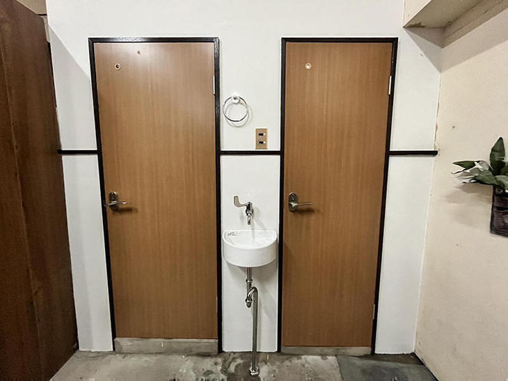 トイレの建具を造作しました。【水口店】太田