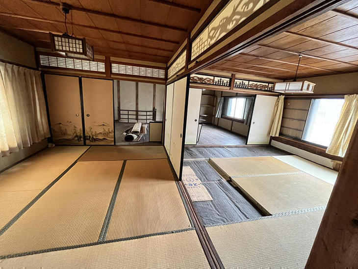 フルリノベーションに伴い、先行して畳の撤去をしていきます。【水口店】亀田・朝山