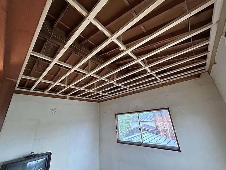 天井地をしました【野洲店スタッフ】