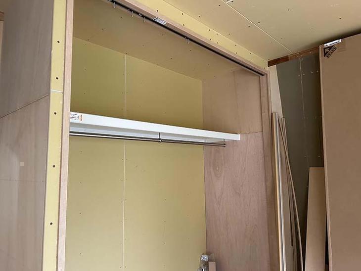 枕棚をつけました【野洲店スタッフ】