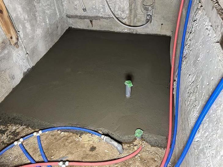 ユニットバスの土間を打ちました【野洲店スタッフ】