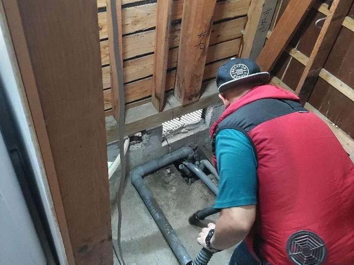 既存お風呂の解体をしています！【湖東湖北店スタッフ】