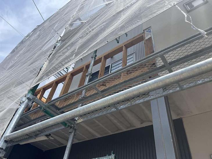 ベランダの解体工事が始まりました！【野洲店スタッフ】