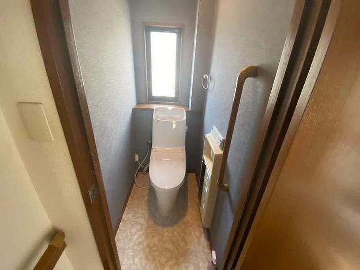 トイレを交換し、内装も新しくしました！LIXILの匠工房オリジナルです！【湖東湖北店スタッフ】