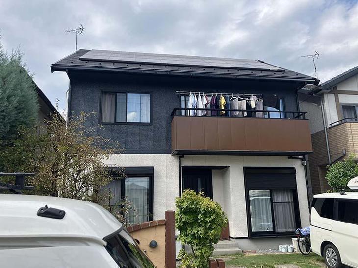 外壁塗装完工しました。ツートンの素敵なお家です【湖東湖北店スタッフ】