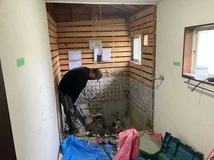 在来お風呂の解体をしています！【湖東湖北店スタッフ】