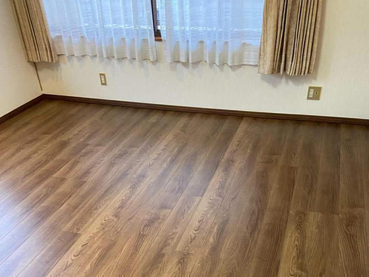 フローリングを張りました！ダイケンのマイフロアという商品です。【湖東湖北店スタッフ】