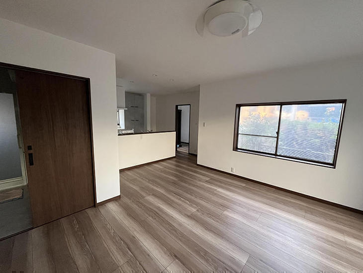 LDKのフローリング・壁紙を貼り替えました！【野洲店スタッフ】