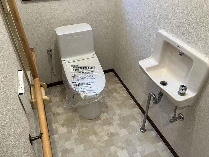 トイレを交換しました。最新のトイレは省エネ等にも特化しており、節約にもつながります。【湖西店スタッフ】