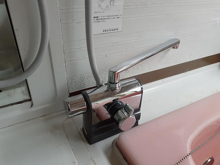 ユニットバスのシャワー付き水栓を交換しました。【水口店スタッフ】