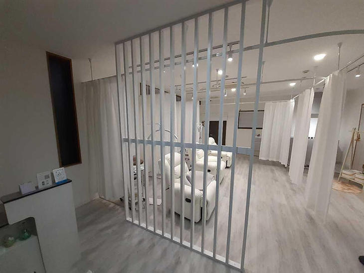 空間を間仕切るための格子を造作しました！スッキリとした空間になりました！【彦根店スタッフ】