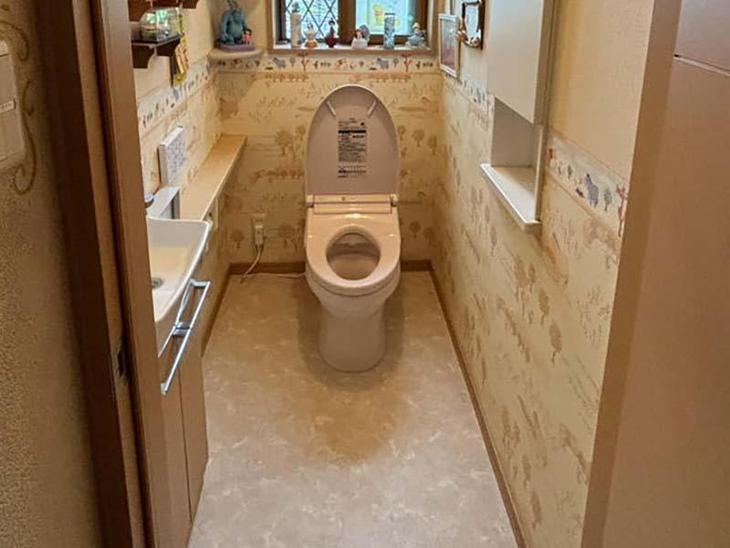  新しいトイレ TOTO ZJ2を取り付け、クッションフロアも張り替えました！【水口店スタッフ】