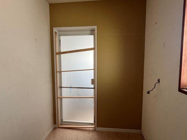 お風呂の間仕切り壁を造作しました。使い勝手の良い空間になりますように！【野洲店スタッフ】