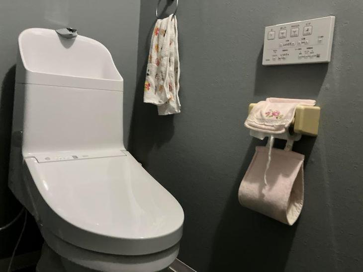 交換完了です！TOTO のトイレです。【湖西店スタッフ】