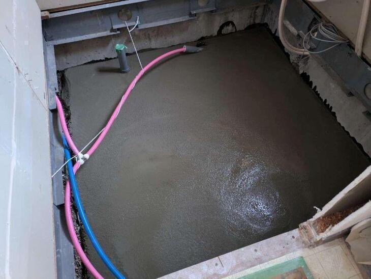 浴室解体を終え、土間工事、配管仕込み工事をしております。【野洲店スタッフ】