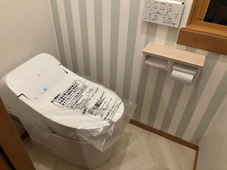 トイレ内装工事が終わりました！シンプルでおしゃれに仕上がりました！【野洲店スタッフ】