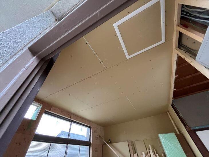 天井・壁の下地ができてきました！完成が楽しみです【八日市店スタッフ】