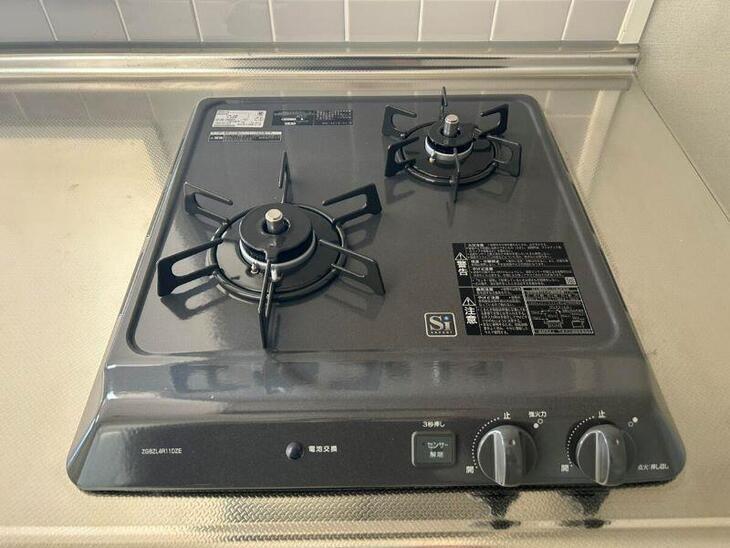 ガスコンロを新しく交換しました。サイズがコンパクトにまとまっておりすっきりした見た目です！【湖西店スタッフ】