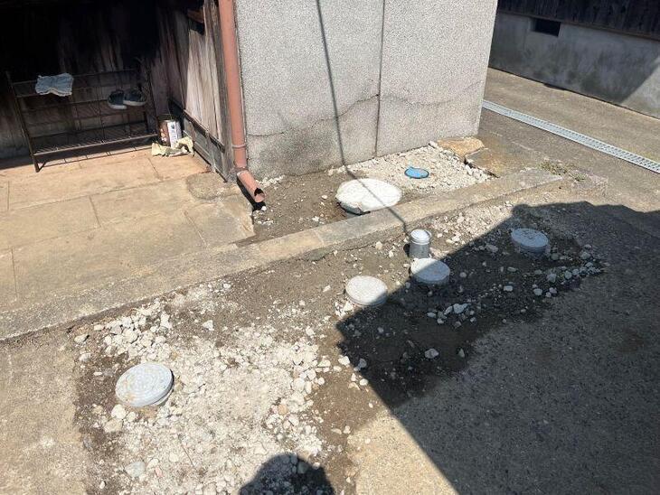 キッチン・浴室・洗面・トイレの下水配管の新設をしました。内装工事が完了したら下水検査を受けます！【八日市店スタッフ】