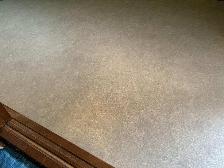 新しいクッションフロアを貼り終えました！お部屋の雰囲気がガラッと変わり、落ち着いた印象になりました！【彦根店スタッフ】