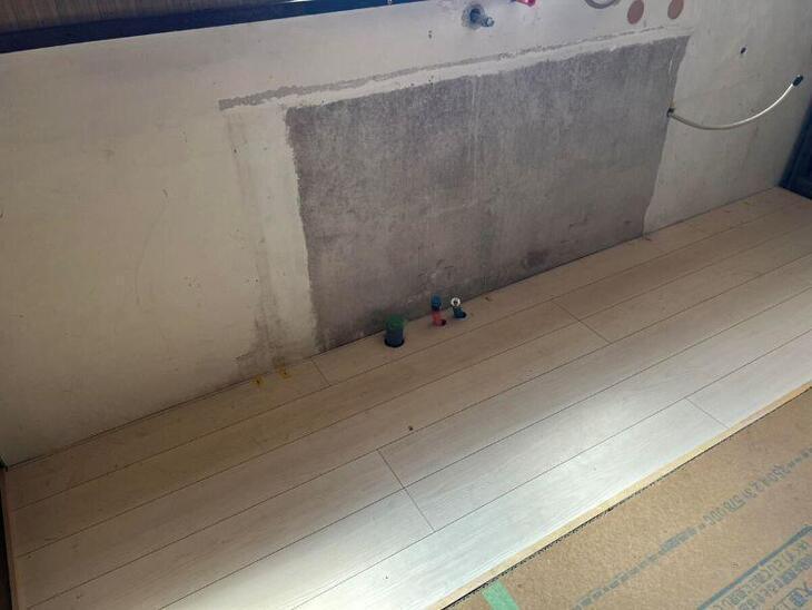 組立業者さんと入念な打ち合わせをして、これからキッチンを取り付けます！！【彦根店スタッフ】