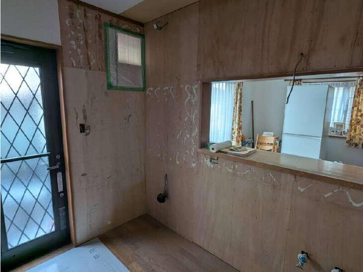 元々ついていたキッチンを綺麗に外していただき、これから新しいキッチンへ生まれ変わります！【瀬田店スタッフ】