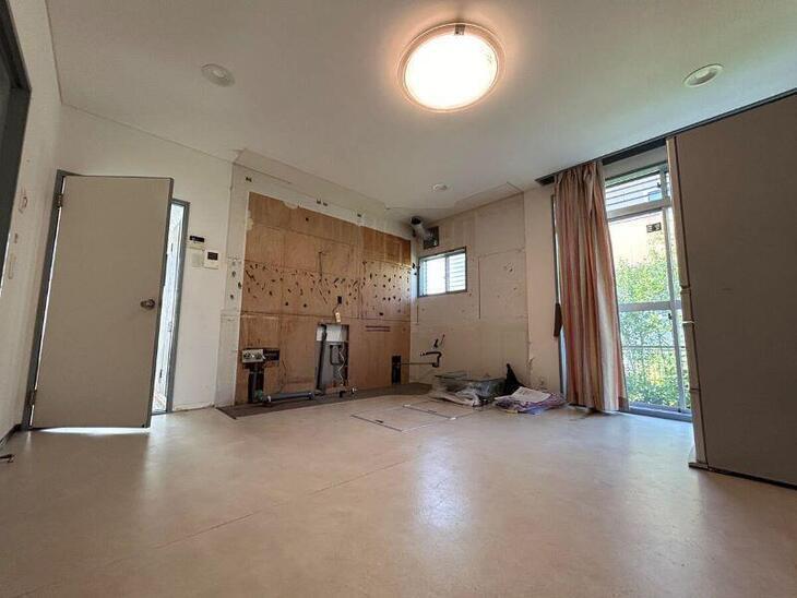 キッチン解体完了です！スッキリ！新しいキッチンが楽しみですね♪設置予定は【Panasonic　Sクラス】です。【湖西店スタッフ】