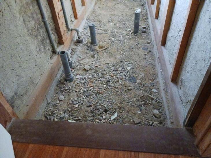 古いトイレを解体しました！どんな仕上がりになるかわくわく♪【湖西店スタッフ】