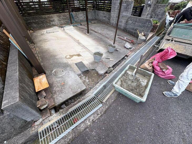 駐車場のコンクリート補修工事中です！【湖西店スタッフ】