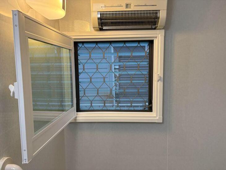 寒い浴室に内窓を取付けました！寒いお風呂はもうさようなら！【湖西店スタッフ】