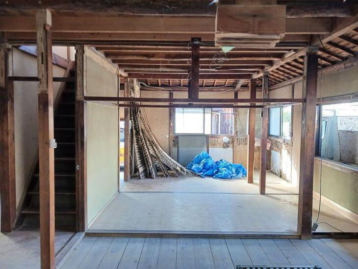 キッチンから和室まで、壁や天井がなくなるとこんなに広くなるんですね☆【野洲店スタッフ】