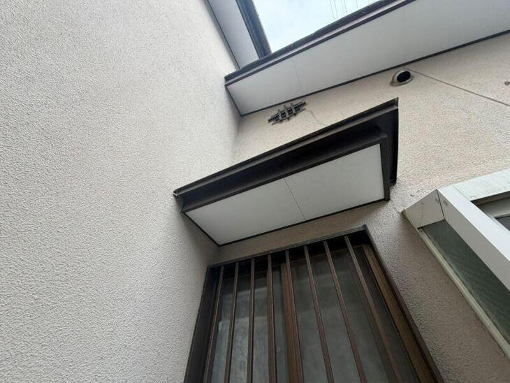 軒天の張替え工事を行いました。【瀬田店スタッフ】