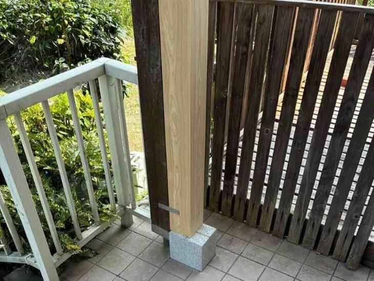 ベランダの柱が傾いていたので柱をもう一本添えて補強しました！【湖西店スタッフ】