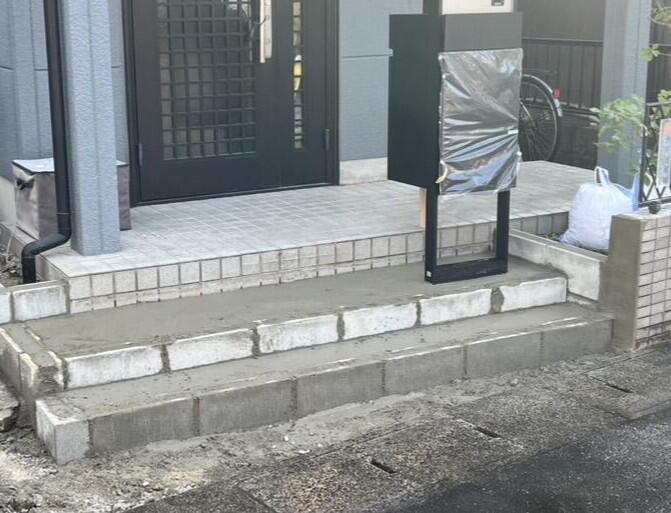 門扉と壁を撤去し、オープン外構にしました。【湖西店スタッフ】