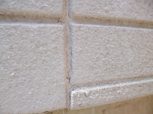 細かなクラック（ひび割れ）現象