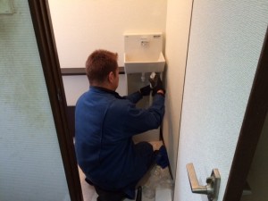 手洗ｶｳﾝﾀｰを設置してもらいます