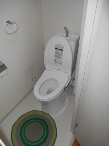 TOTOのマンションリフォーム用トイレ「ピュアレストMR」