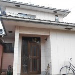 施工前:ピンク色ですが、色が飛んできています