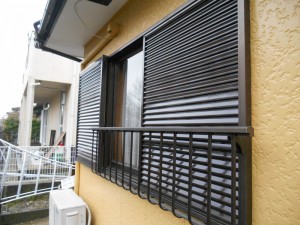 雨戸がキレイに!