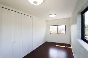 ｱｸｾﾝﾄｸﾛｽで部屋に変化をつける