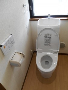 施工後 2階 トイレ