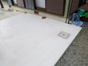 カーポートの土間を拡張しました