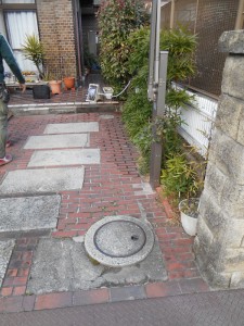 施工前　竹や植栽が植わっていました