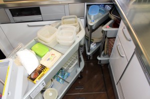 奥の奥まで使えるように、ﾕﾆｯﾄが3つに分かれていて、引き出してこられるようになっています。