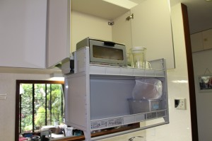 ムーブダウン吊戸棚です。