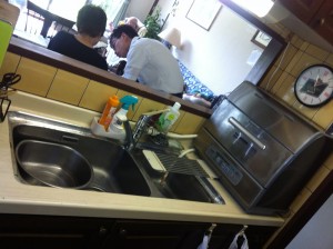 食洗機は卓上式で、場所を取っていました