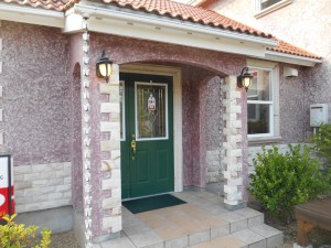 ドアがどうしても傷の入りやすい箇所なので、部分的にめくれてきていました