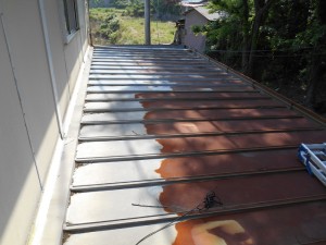 屋根のお手入れをされてこられなかったので、さびがかなり出ています