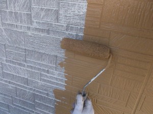 二度目の中塗りです。完成色に近い色で塗ります。